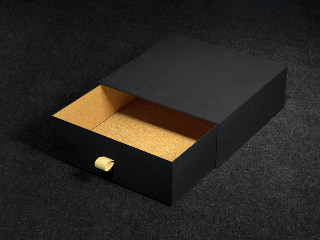 Why Choose Our Wholesale Rigid Gift Boxes?
If you're looking to purchase rigid gift boxes wholesale, buying in bulk from BoxUpPacking can offer numerous advantages. Here’s why wholesale is a smart choice: